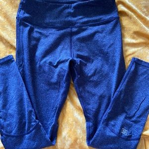 Women’s athletic leggings